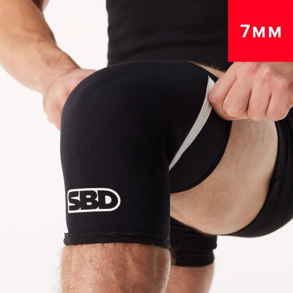 Genouillères SBD noir et blanc pour haltérophilie, powerlifting, streetlifting, strongman et crossfit
